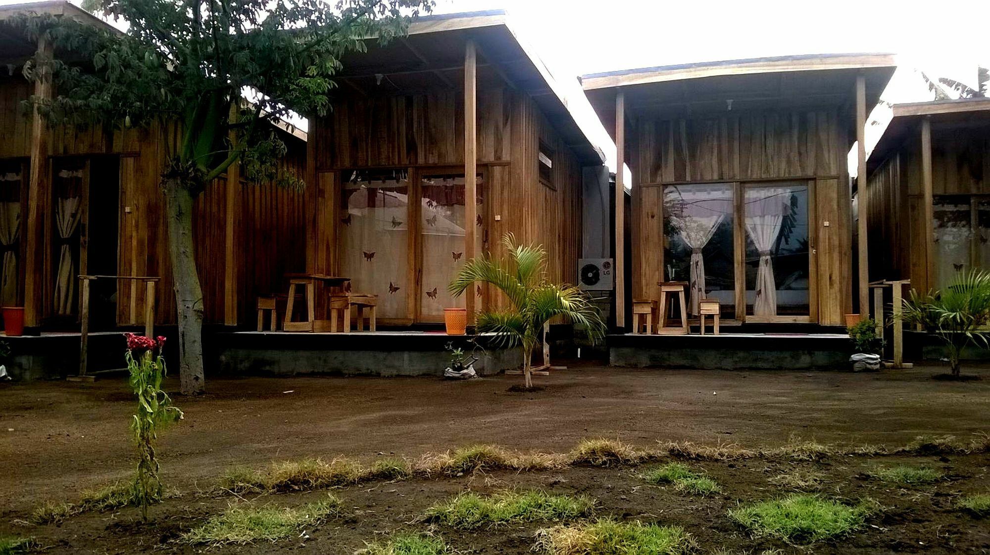 Beach Box Bungalow Gili Trawangan Dış mekan fotoğraf